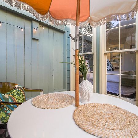 شقة Private Patio Retreat In Charming Downtown سافانا المظهر الخارجي الصورة